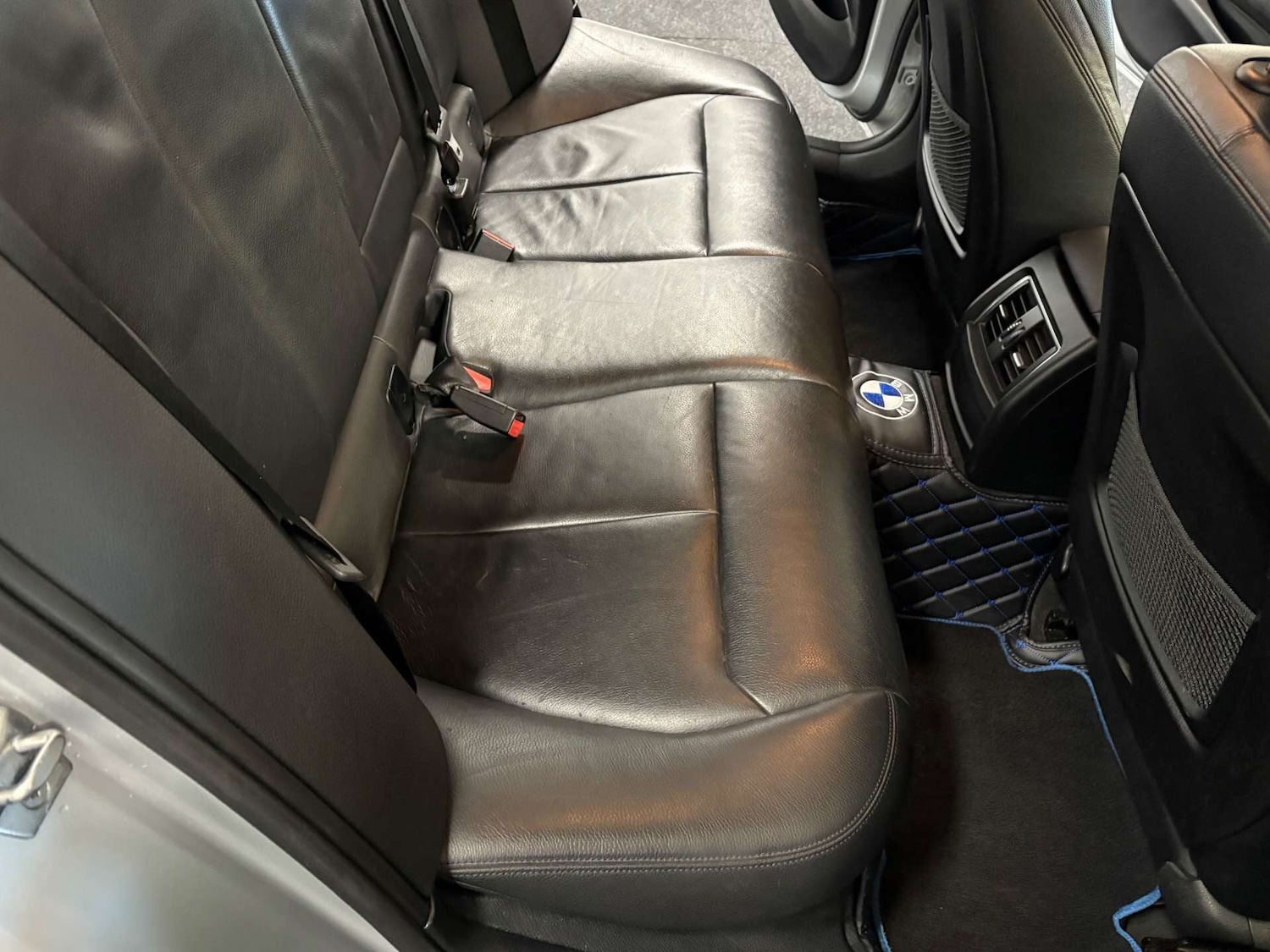 Used BMW 3 Series 2018 for sale - 76739411: Photo 32