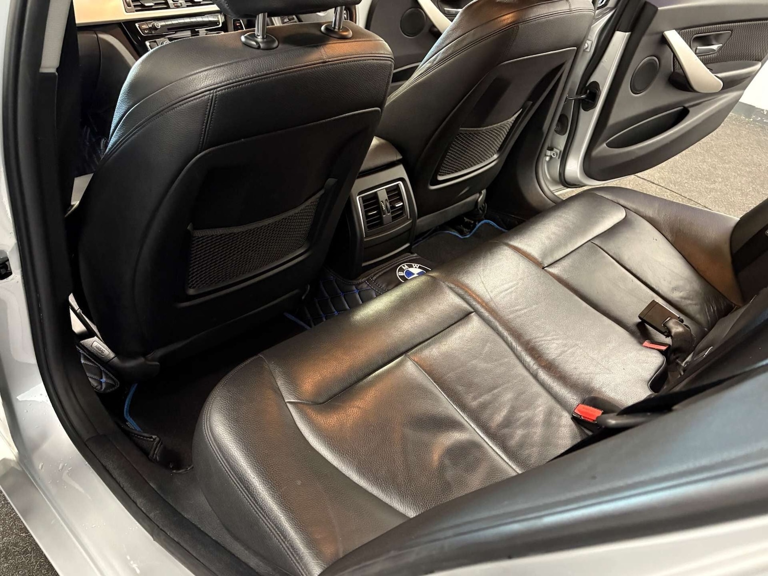 Used BMW 3 Series 2018 for sale - 76739411: Photo 43