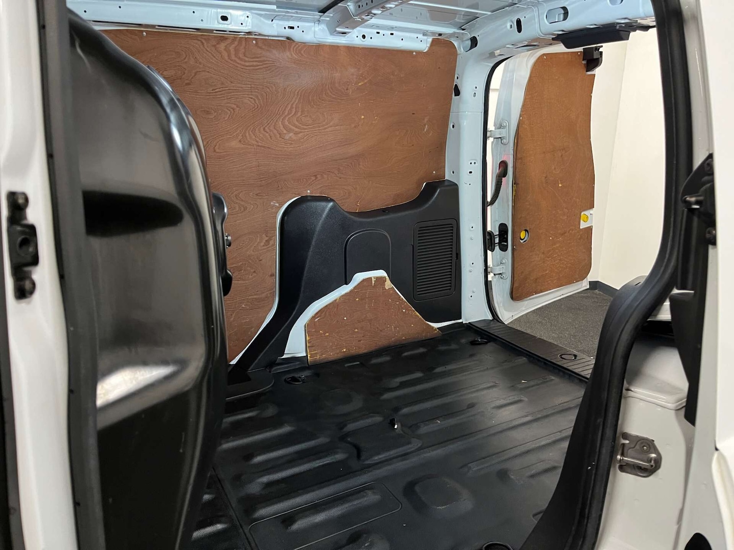 Used Ford Transit Connect 2018 for sale - 76535103: Photo 29