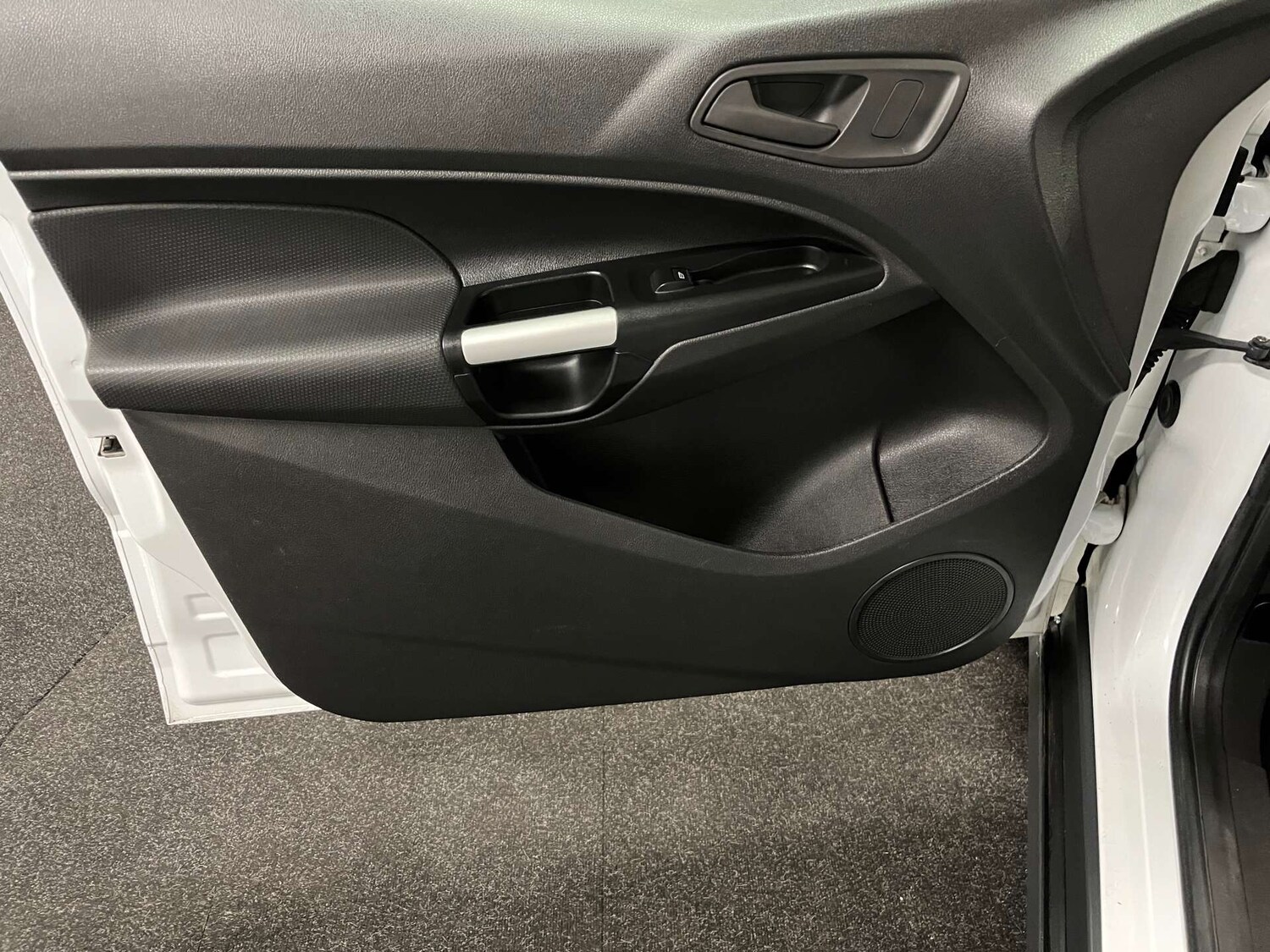 Used Ford Transit Connect 2018 for sale - 76535103: Photo 31