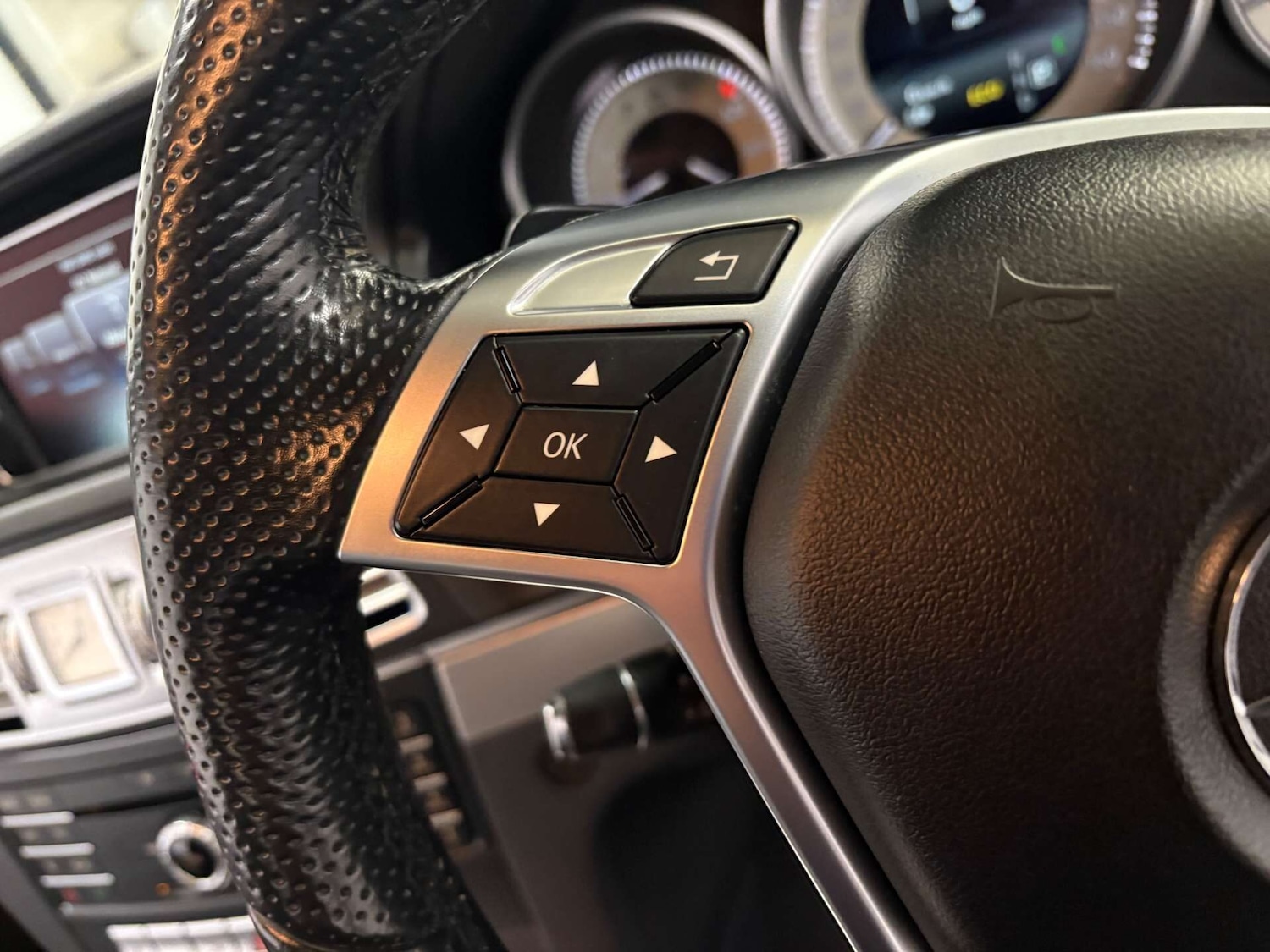 Used Mercedes-Benz E Class 2017 for sale - 77568500: Photo 17