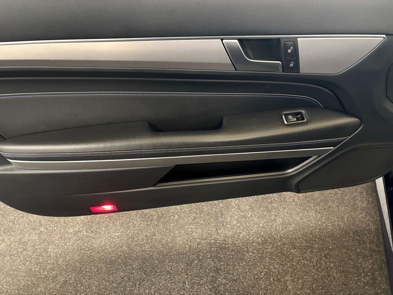 Used Mercedes-Benz E Class 2017 for sale - 77568500: Photo 31