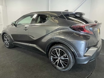 Used Toyota C-HR 2019 for sale - 78236413: Photo