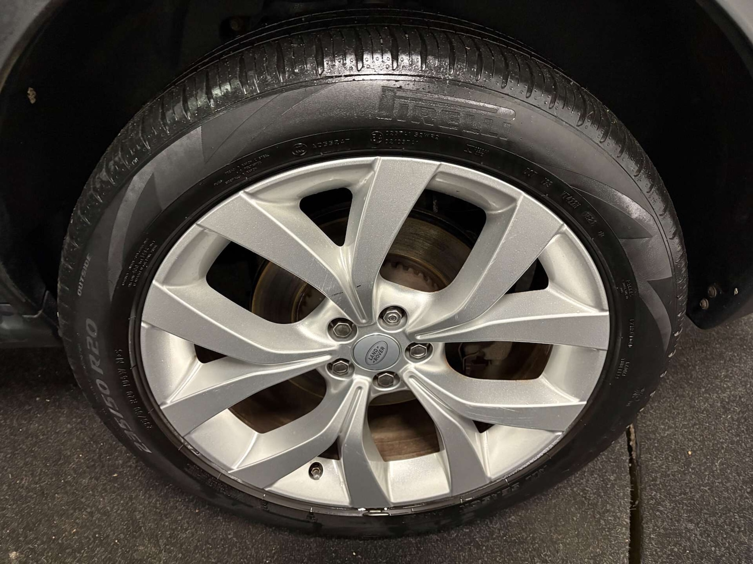 Used Land Rover Discovery Sport 2019 for sale - 76853923: Photo 44