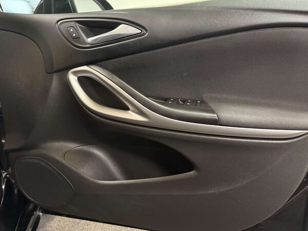 Used Vauxhall Astra 2020 for sale - 76016902: Photo 11