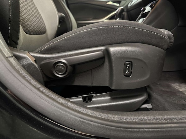 Used Vauxhall Astra 2020 for sale - 76016902: Photo 14
