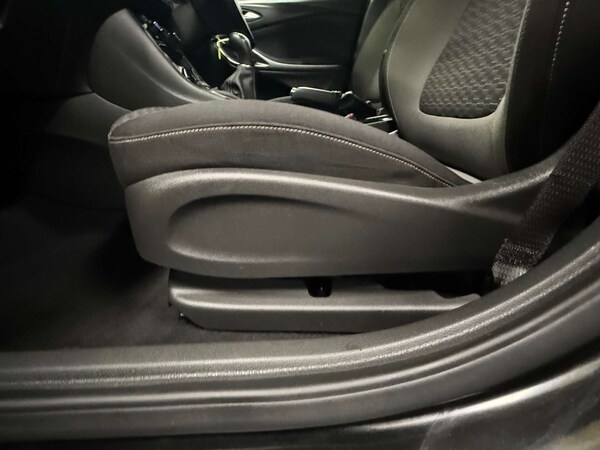 Used Vauxhall Astra 2020 for sale - 76016902: Photo 41