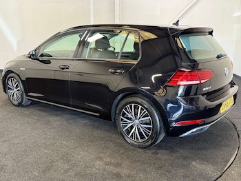 Used Volkswagen Golf 2018 for sale - 78253651: Photo