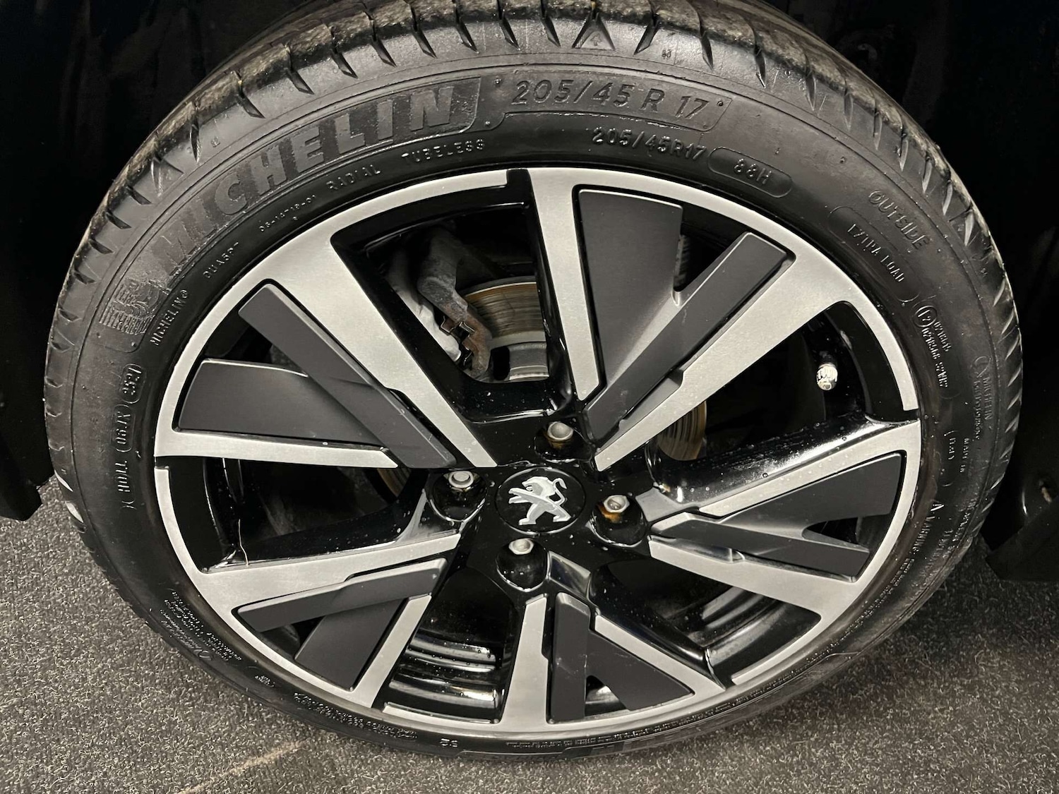 Used Peugeot 208 2021 for sale - 76581312: Photo 35