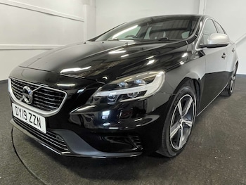 Used Volvo V40 2019 for sale - 78549556: Photo