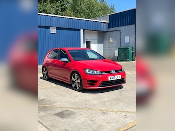 Used Volkswagen Golf 2017 for sale - 75952205: Photo
