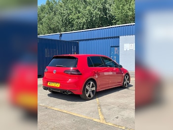 Used Volkswagen Golf 2017 for sale - 75952205: Photo