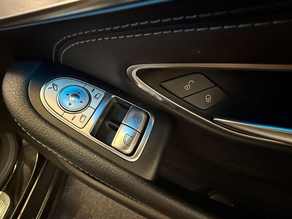 Used Mercedes-Benz C-Class 2018 for sale - 76218958: Photo 19