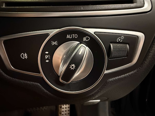 Used Mercedes-Benz C-Class 2018 for sale - 76218958: Photo 23