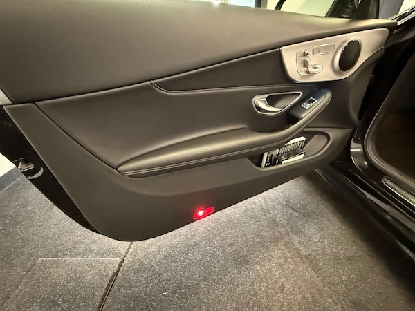 Used Mercedes-Benz C-Class 2018 for sale - 76218958: Photo 52