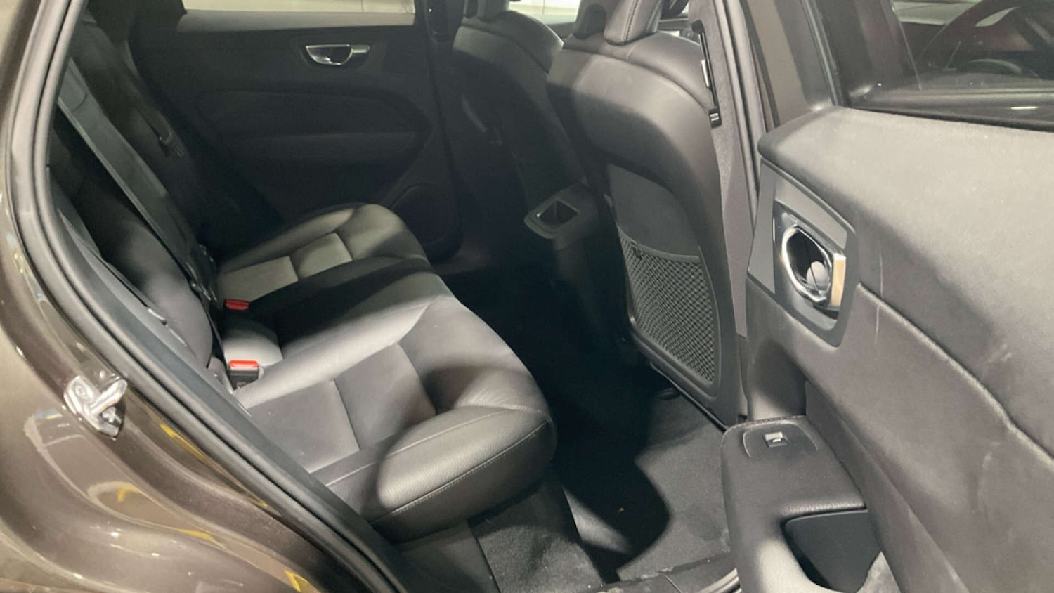 Used Volvo XC60 2021 for sale - 76412143: Photo 11