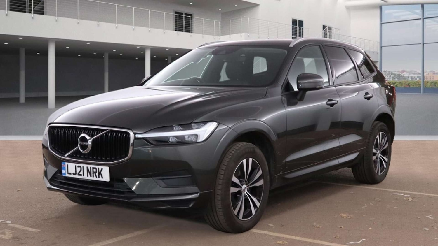 Used Volvo XC60 2021 for sale - 76412143: Photo 2