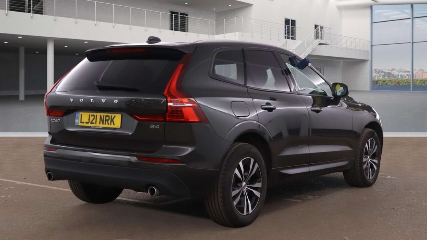 Used Volvo XC60 2021 for sale - 76412143: Photo 4