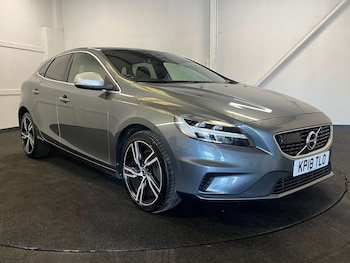 Used Volvo V40 2018 for sale - 79406574: Photo