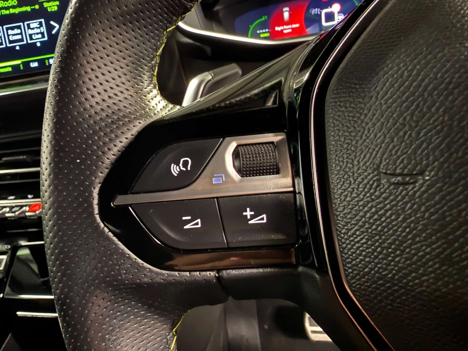 Used Peugeot 2008 2022 for sale - 77805076: Photo 17