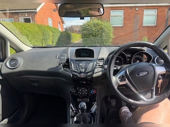 Used Ford Fiesta 2015 for sale - 79609757: Photo