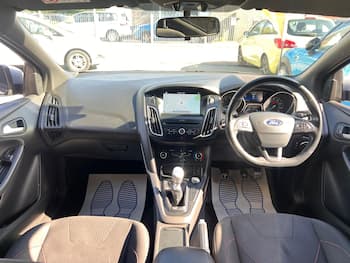 Used Ford Focus 2017 for sale - 79726588: Photo