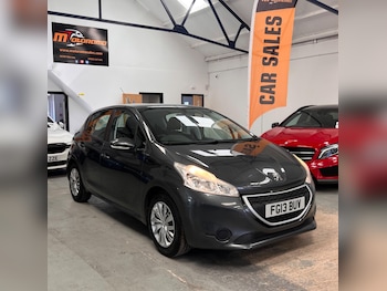 Used Peugeot 208 2013 for sale - 79583281: Photo