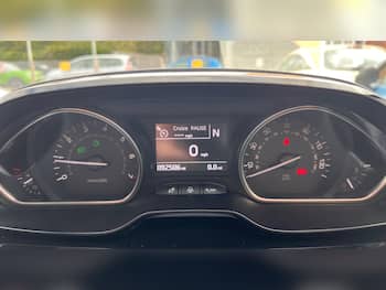Used Peugeot 2008 2015 for sale - 79794459: Photo