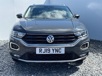 Used Volkswagen T-Roc 2019 for sale - 75704538: Photo