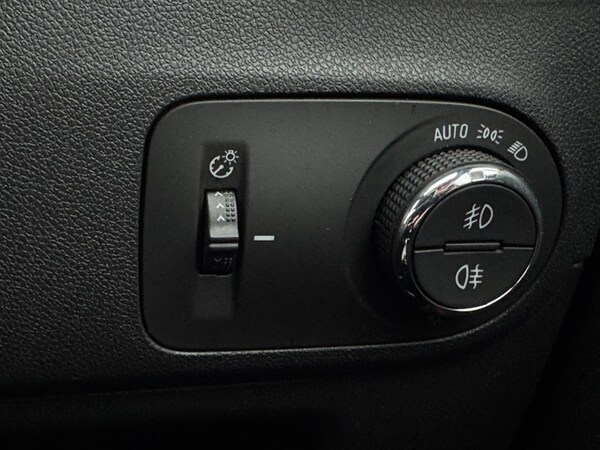 Used Vauxhall Crossland 2022 for sale - 76081520: Photo 19