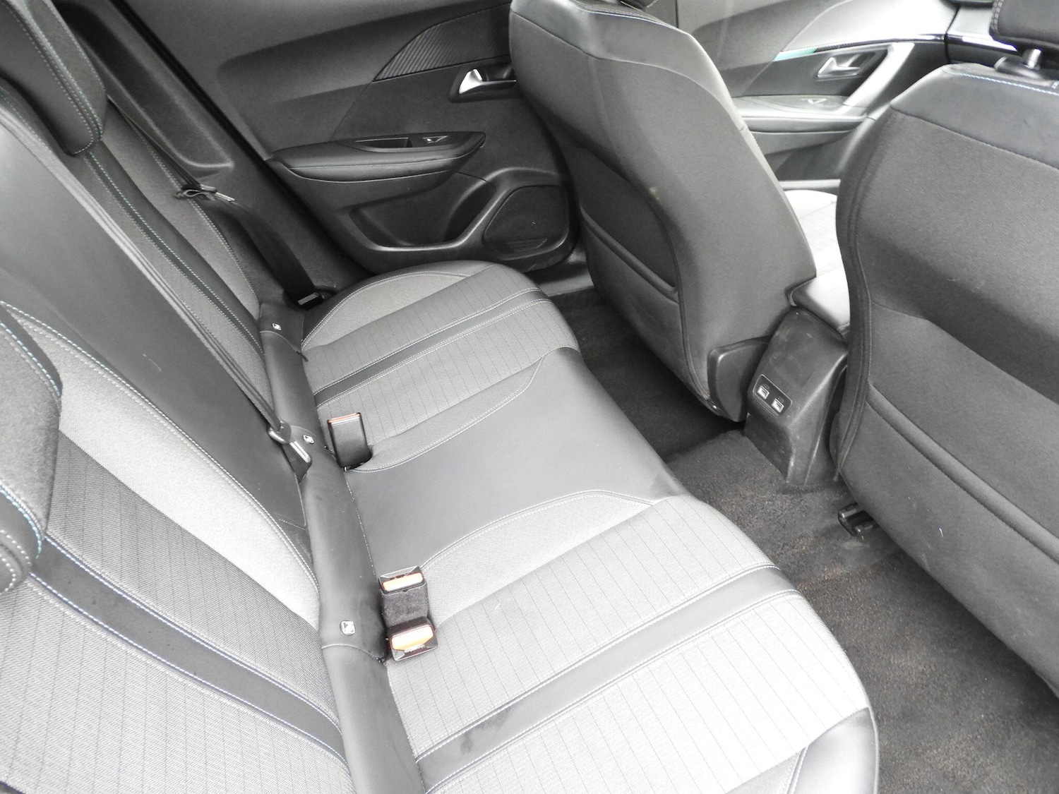 Used Peugeot 2008 2022 for sale - 77411057: Photo 15