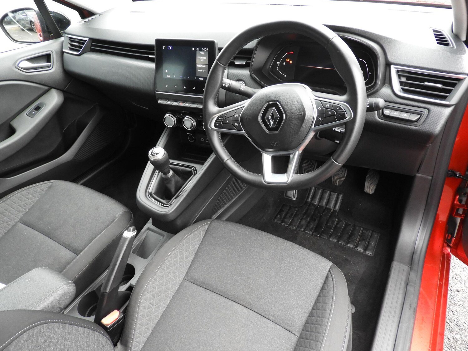 Used Renault Clio 2023 for sale - 77440037: Photo 12