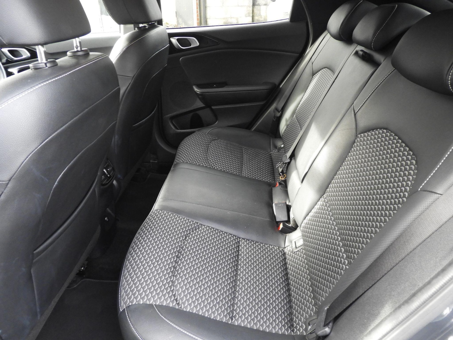 Used Kia XCeed 2023 for sale - 76432159: Photo 16