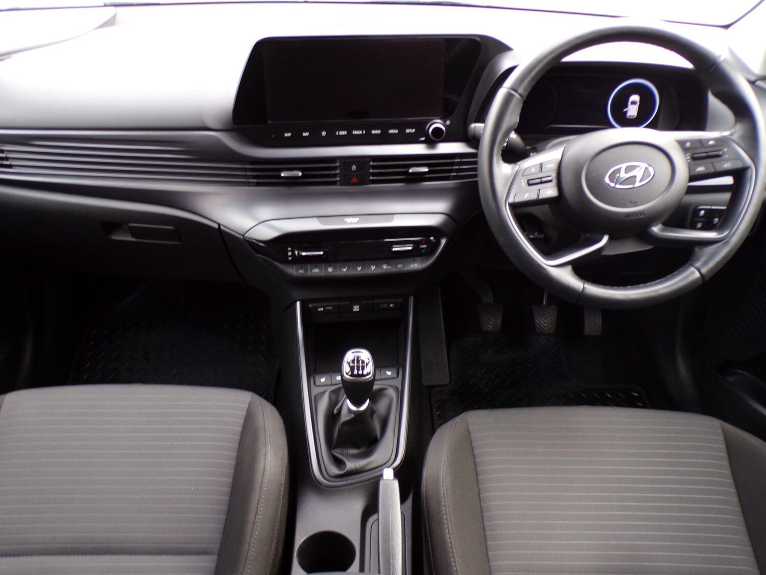 Used Hyundai i20 2023 for sale - 76200436: Photo 13