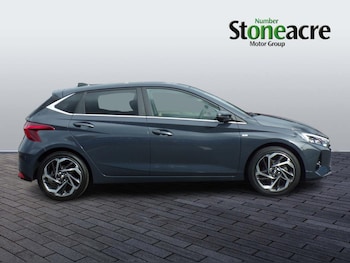 Used Hyundai i20 2023 for sale - 76200436: Photo