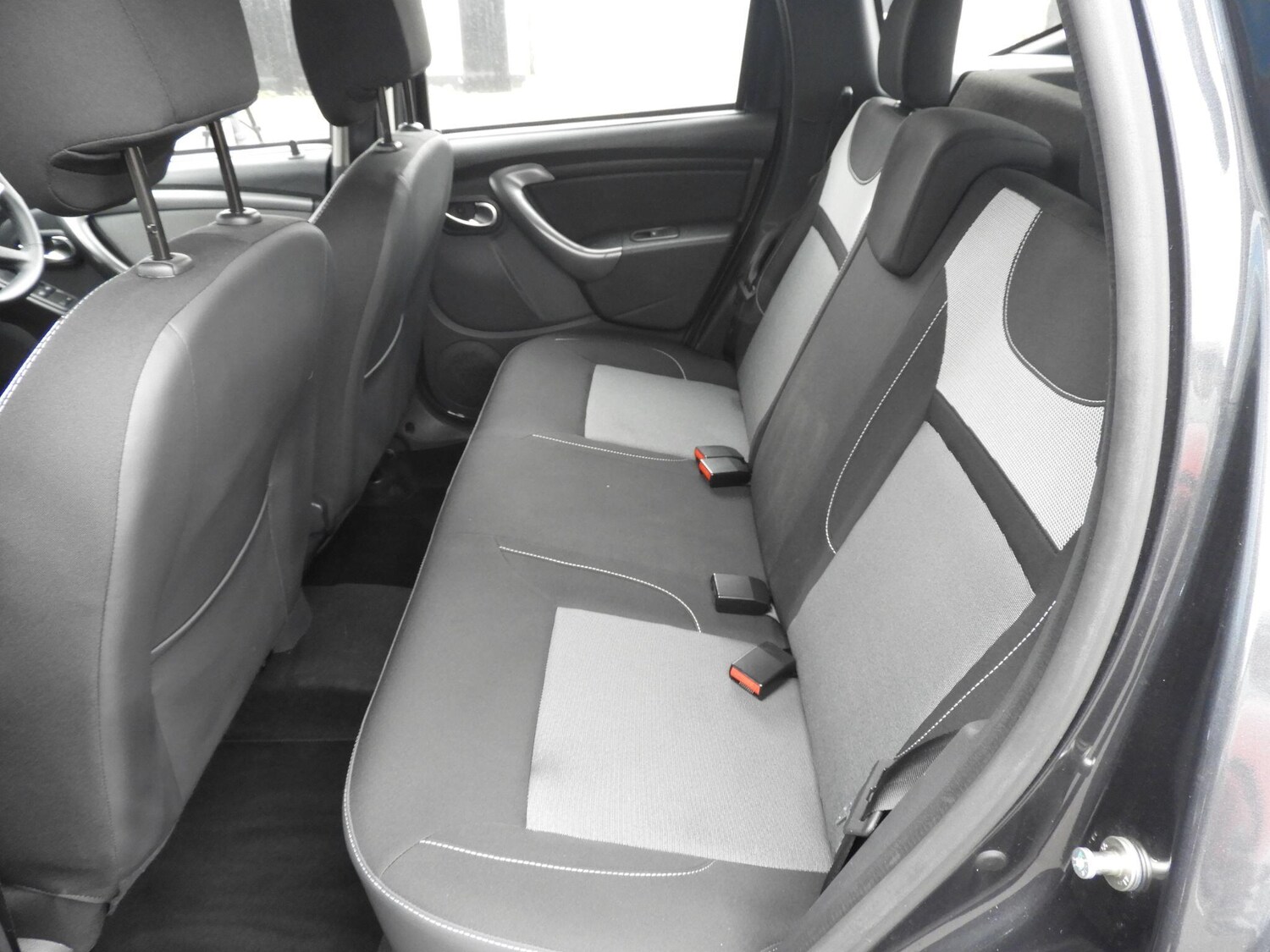 Used Dacia Duster 2017 for sale - 76296037: Photo 17