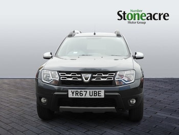 Used Dacia Duster 2017 for sale - 76296037: Photo