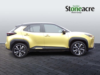 Used Toyota Yaris Cross 2022 for sale - 75400558: Photo