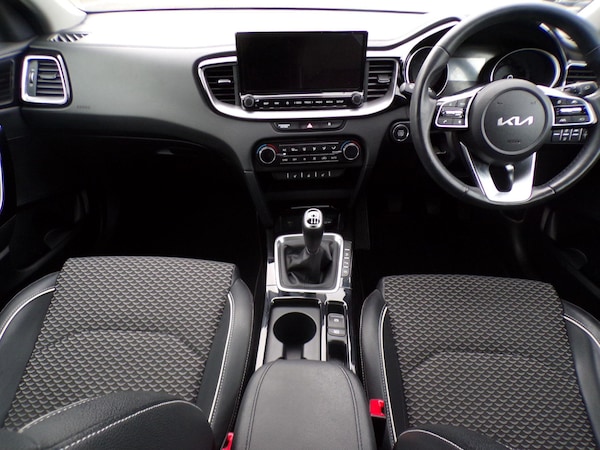 Used Kia XCeed 2023 for sale - 76159246: Photo 12