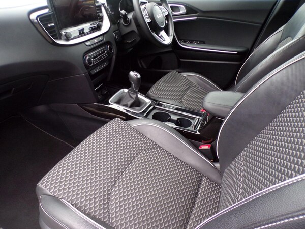 Used Kia XCeed 2023 for sale - 76159246: Photo 13