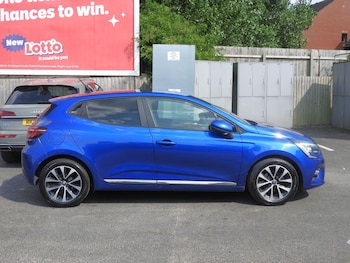 Used Renault Clio 2020 for sale - 79192220: Photo