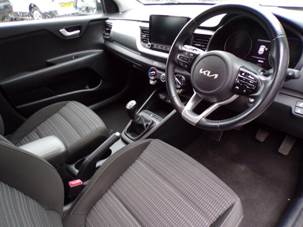 Used Kia Stonic 2021 for sale - 75741575: Photo 12