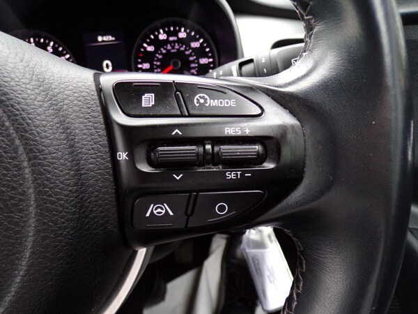 Used Kia Stonic 2021 for sale - 75741575: Photo 17