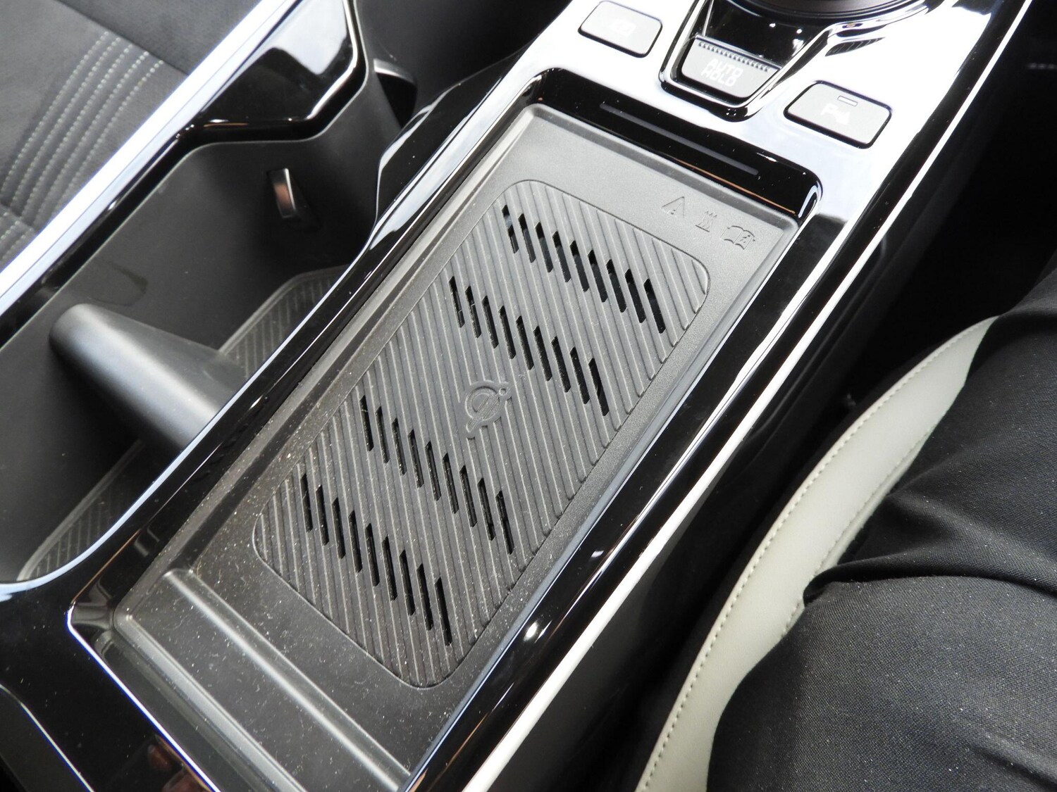 Used Kia EV6 2025 for sale - 77060469: Photo 25