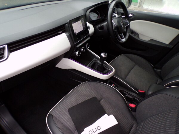 Used Renault Clio 2023 for sale - 75741429: Photo 13