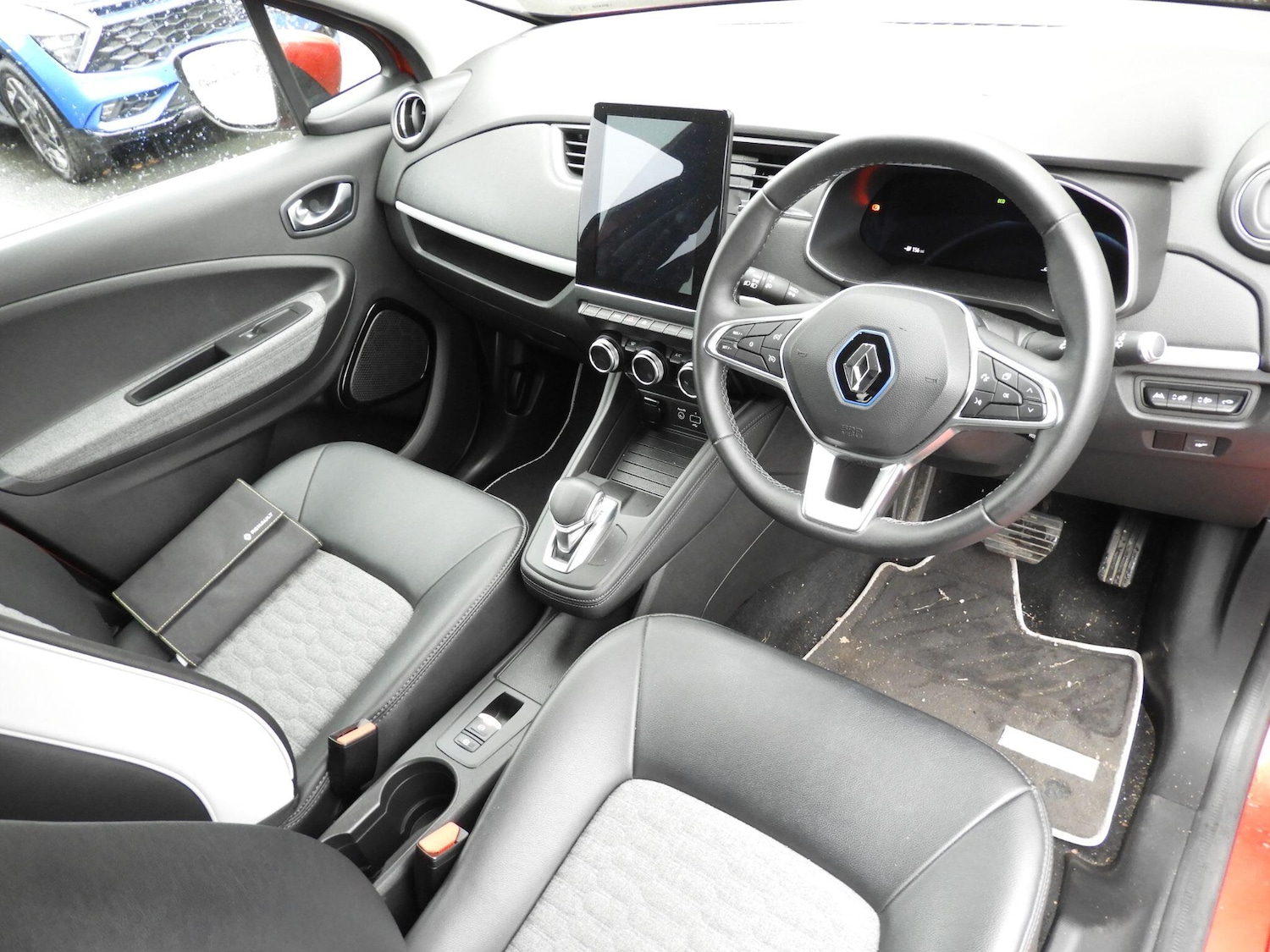 Used Renault Zoe 2020 for sale - 76976271: Photo 11