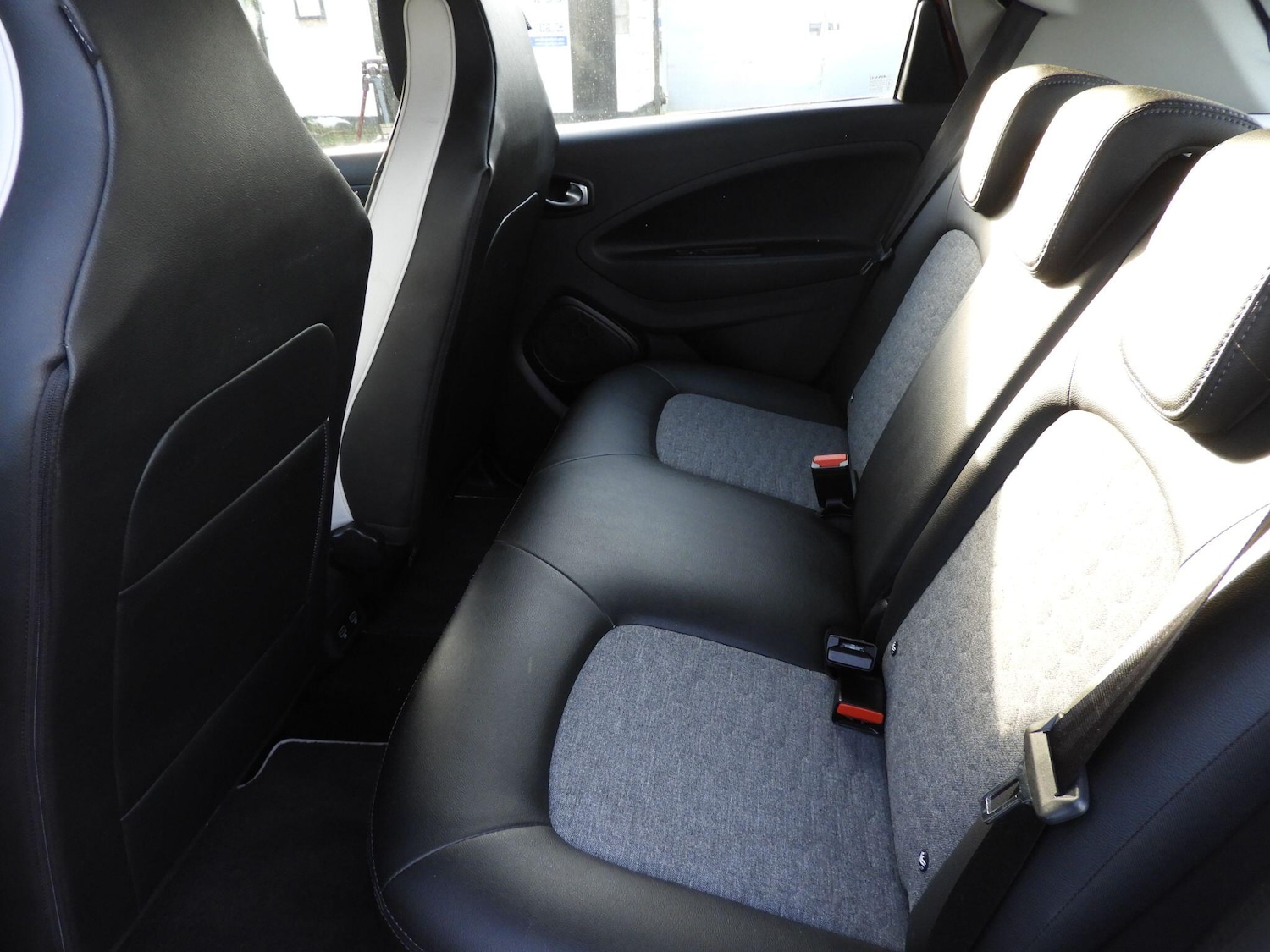 Used Renault Zoe 2021 for sale - 76913340: Photo 16