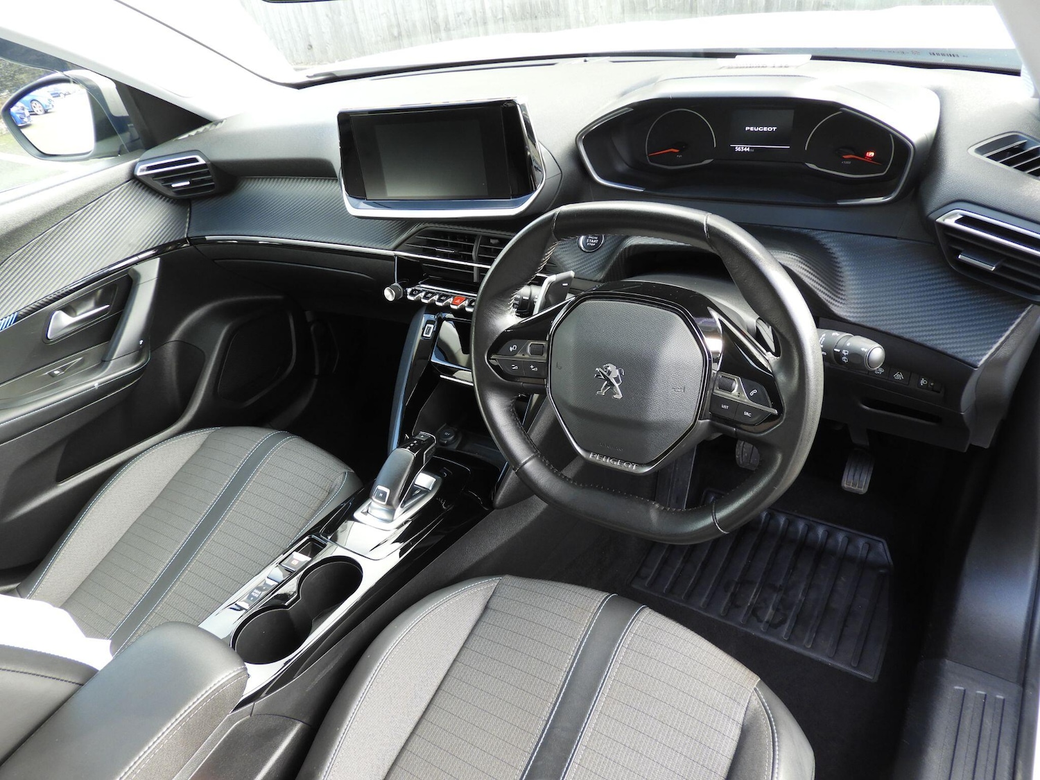 Used Peugeot 2008 2021 for sale - 77671168: Photo 11