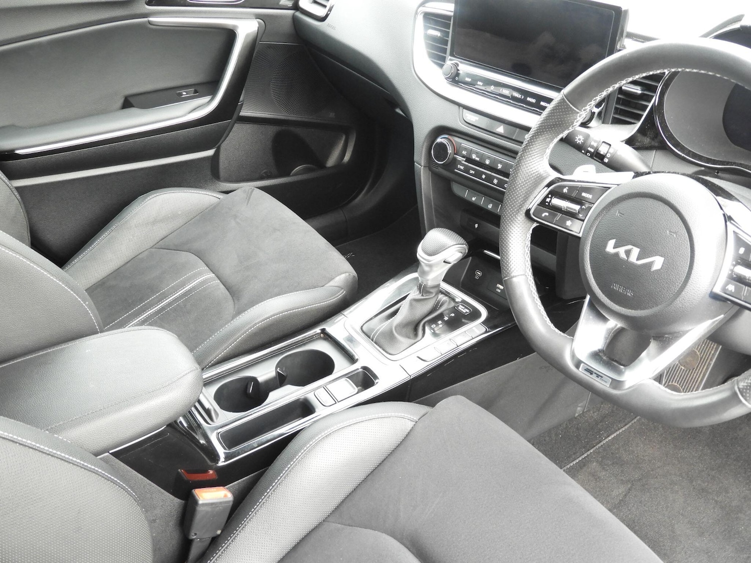 Used Kia XCeed 2024 for sale - 76537615: Photo 11