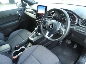 Used Renault Captur 2023 for sale - 79324444: Photo